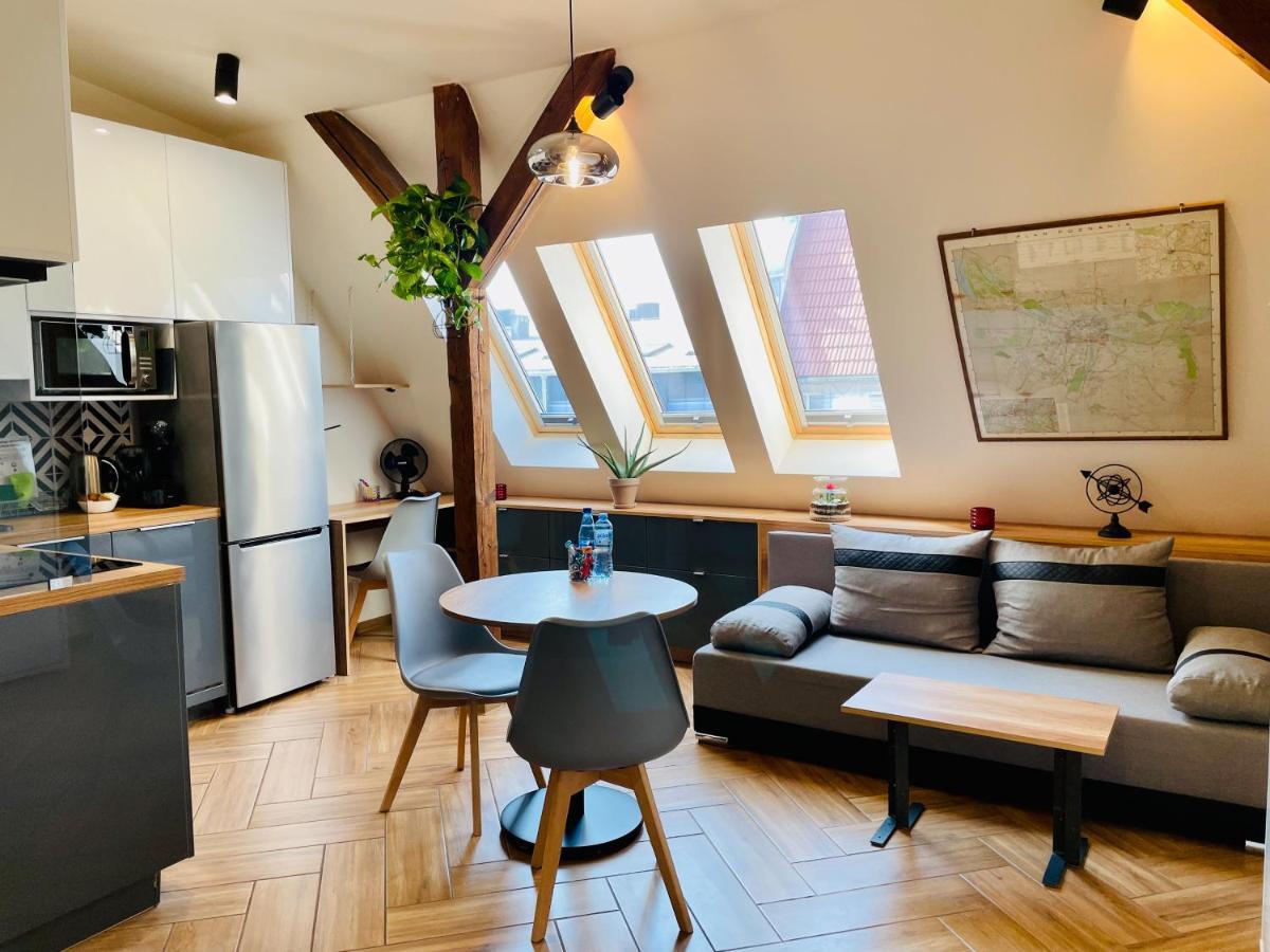 Attic Studio Jezyce Poznan Luaran gambar